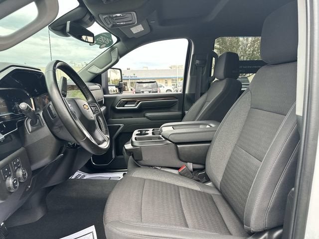 2025 Chevrolet Silverado 3500HD LT - Photo 18