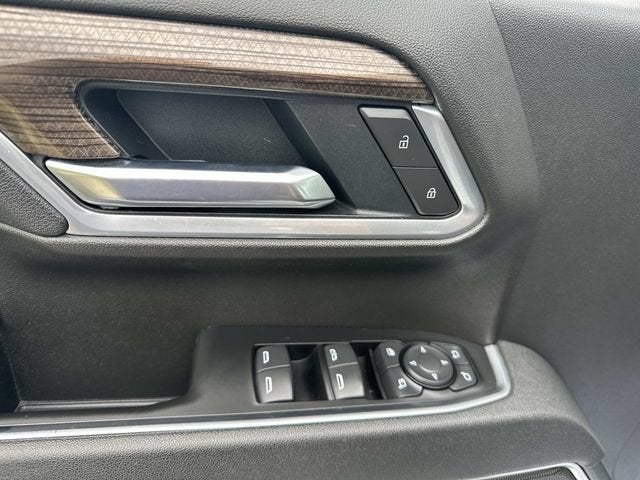 2025 Chevrolet Silverado 3500HD LT - Photo 20