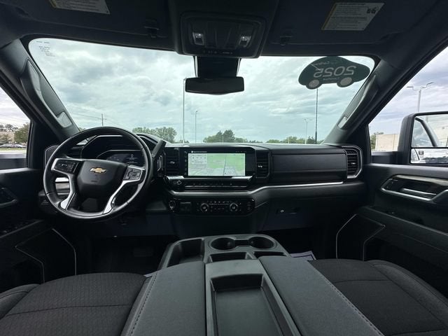 2025 Chevrolet Silverado 3500HD LT - Photo 22