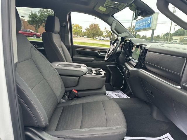 2025 Chevrolet Silverado 3500HD LT - Photo 26