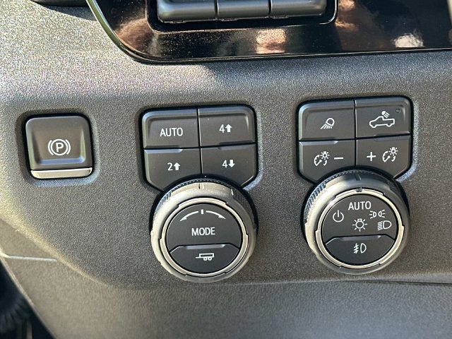 2025 Chevrolet Silverado 2500HD ZR2 - Photo 16