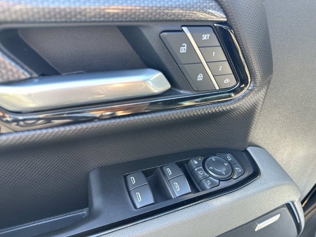 2025 Chevrolet Silverado 2500HD ZR2 - Photo 18