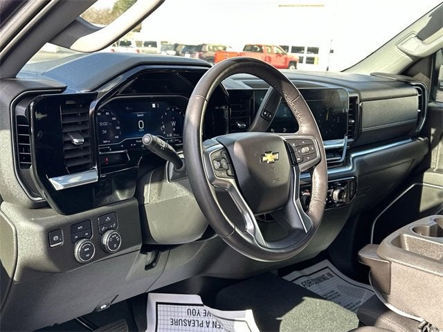2022 Chevrolet Silverado 1500 LT (2FL)