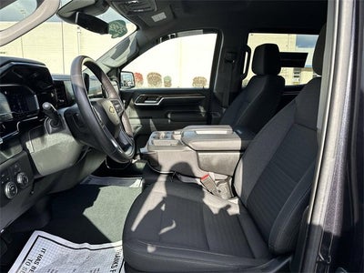 2022 Chevrolet Silverado 1500 LT (2FL)