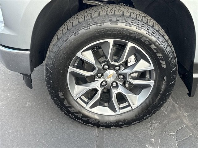 2025 Chevrolet Silverado 1500 LT (2FL)