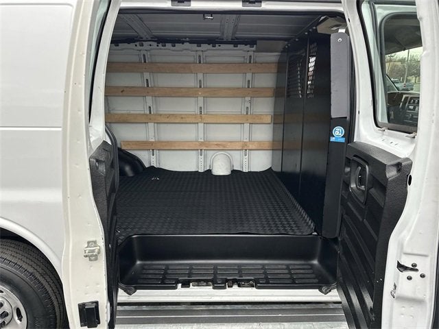 2024 Chevrolet Express Cargo 2500 WT