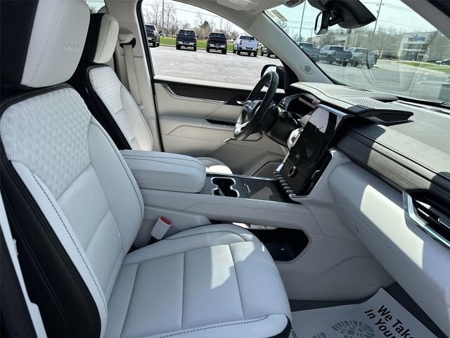 2024 GMC Acadia Denali