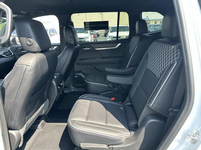 2024 GMC Acadia Denali - Photo 22