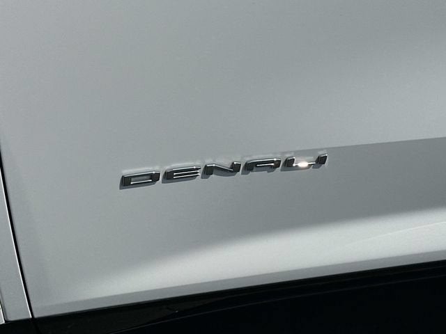 2024 GMC Acadia Denali - Photo 31