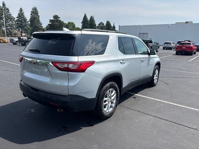 2020 Chevrolet Traverse LT Cloth
