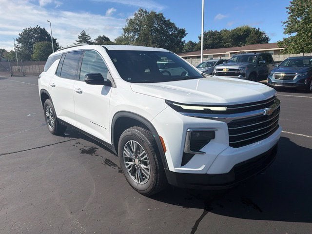 2025 Chevrolet Traverse LT