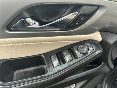 2022 Chevrolet Traverse LT Leather