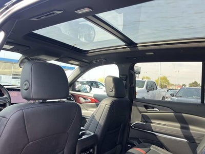 2025 Chevrolet Traverse RS