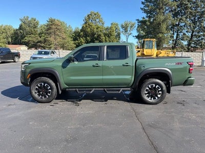 2022 Nissan Frontier Crew Cab PRO-4X 4x4