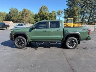 2022 Nissan Frontier Crew Cab PRO-4X 4x4