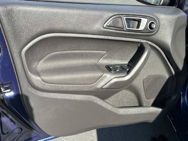 2016 Ford Fiesta SE - Photo 16