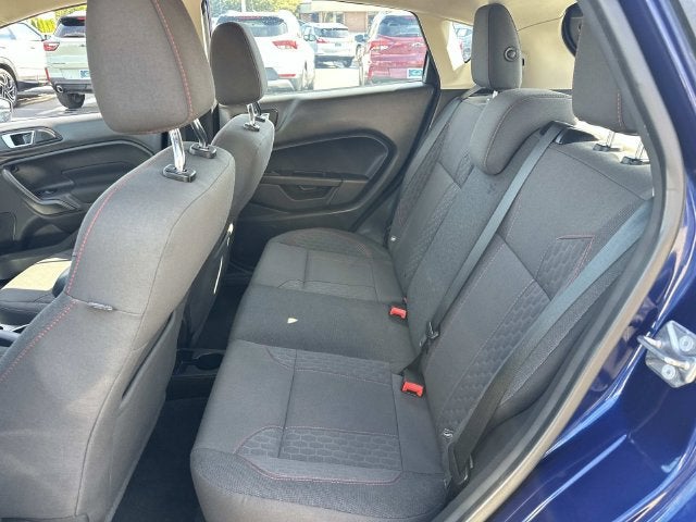 2016 Ford Fiesta SE - Photo 18