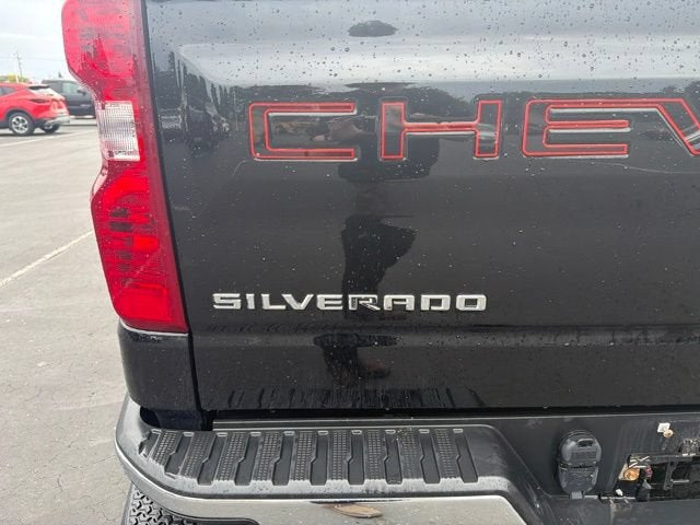 2023 Chevrolet Silverado 1500 LT - Photo 10
