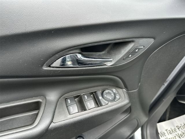 2023 Chevrolet Equinox LT - Photo 22