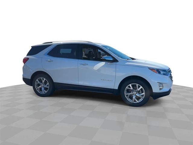 Used 2021 Chevrolet Equinox Premier with VIN 3GNAXXEVXMS140978 for sale in Fort Gratiot Township, MI