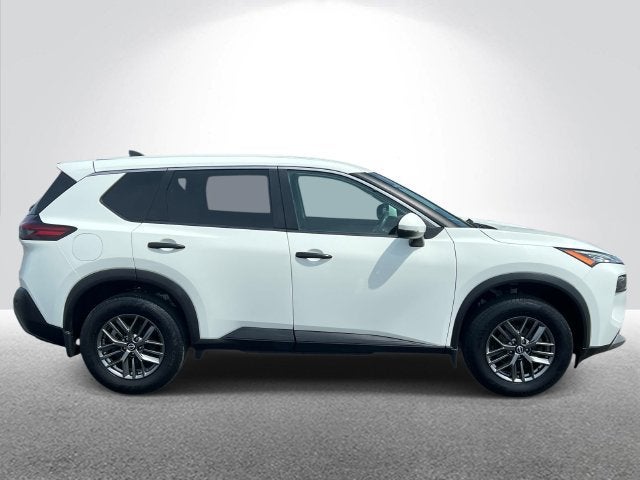 2022 Nissan Rogue S - Photo 6