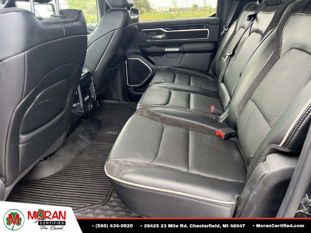 2020 RAM 1500 Laramie Crew Cab 4x4 5'7" Box