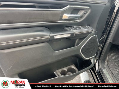 2020 RAM 1500 Laramie Crew Cab 4x4 5'7" Box