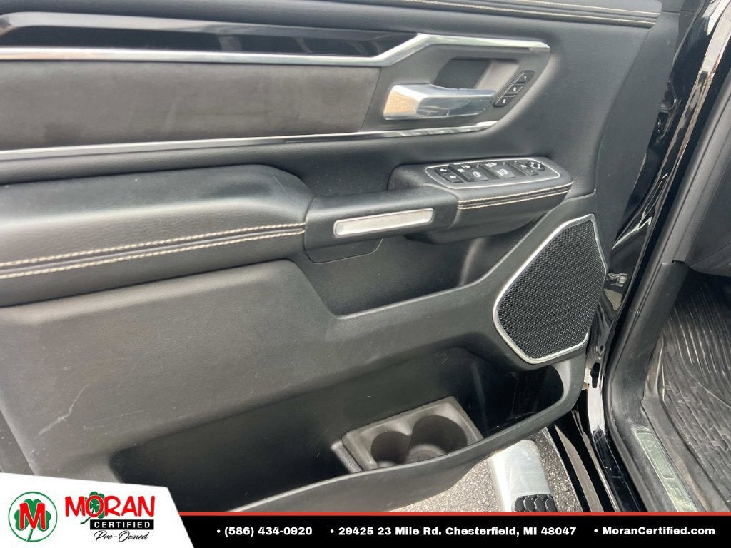 2020 RAM 1500 Laramie Crew Cab 4x4 5'7" Box