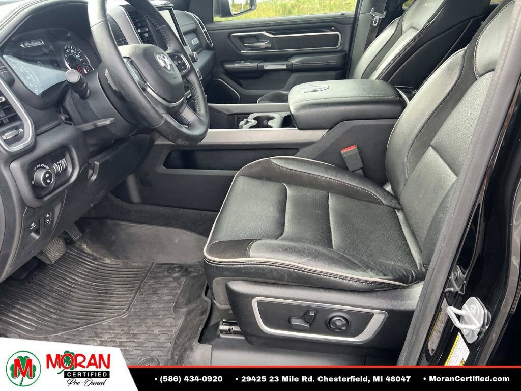 2020 RAM 1500 Laramie Crew Cab 4x4 5'7" Box