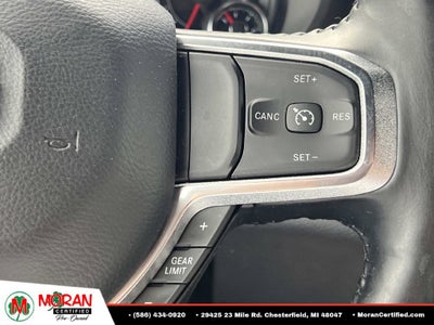 2020 RAM 1500 Laramie Crew Cab 4x4 5'7" Box