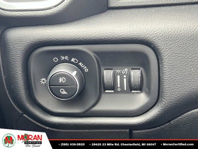 2020 RAM 1500 Laramie Crew Cab 4x4 5'7" Box