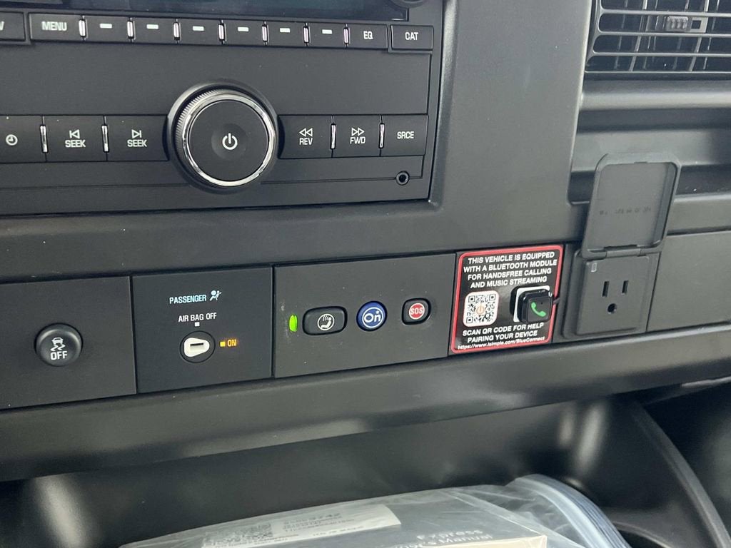 2025 Chevrolet Express Cargo 2500 WT