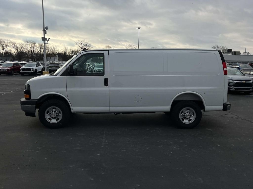 2025 Chevrolet Express Cargo 2500 WT