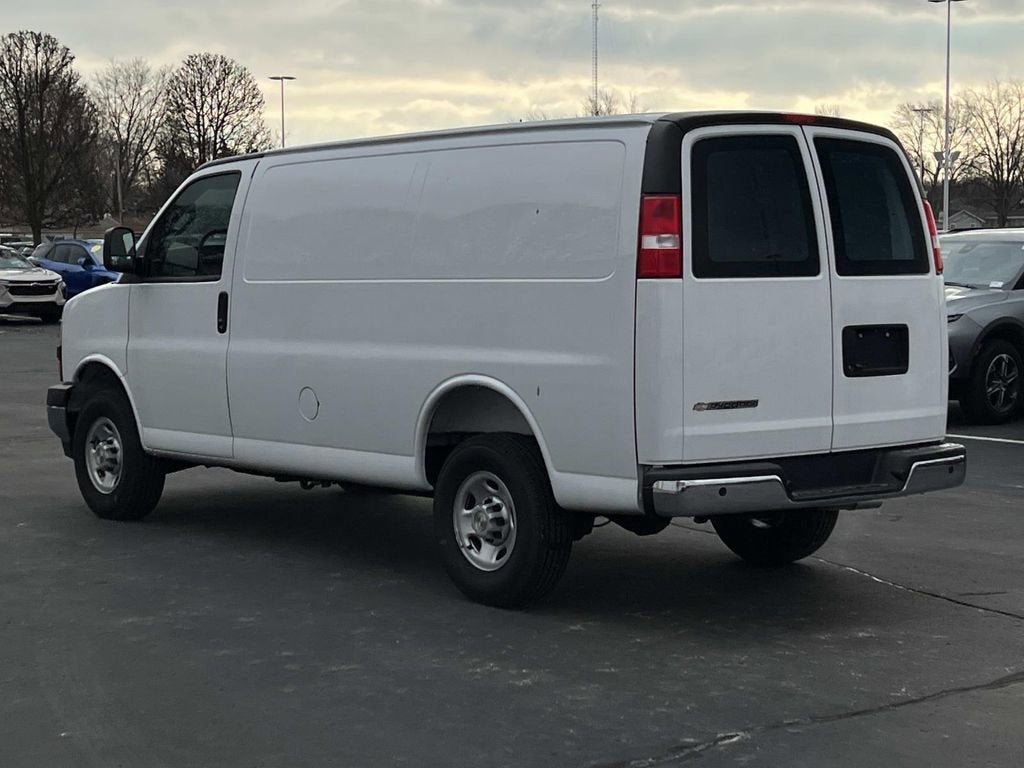 2025 Chevrolet Express Cargo 2500 WT