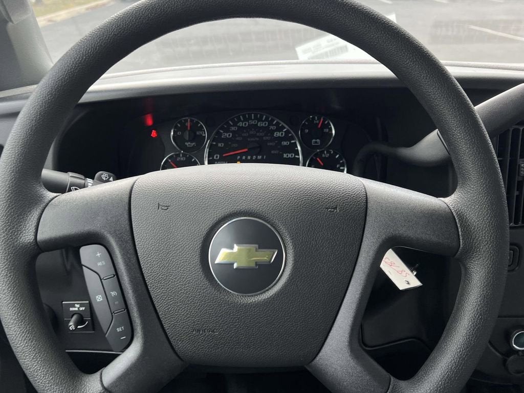 2025 Chevrolet Express Cargo 2500 WT