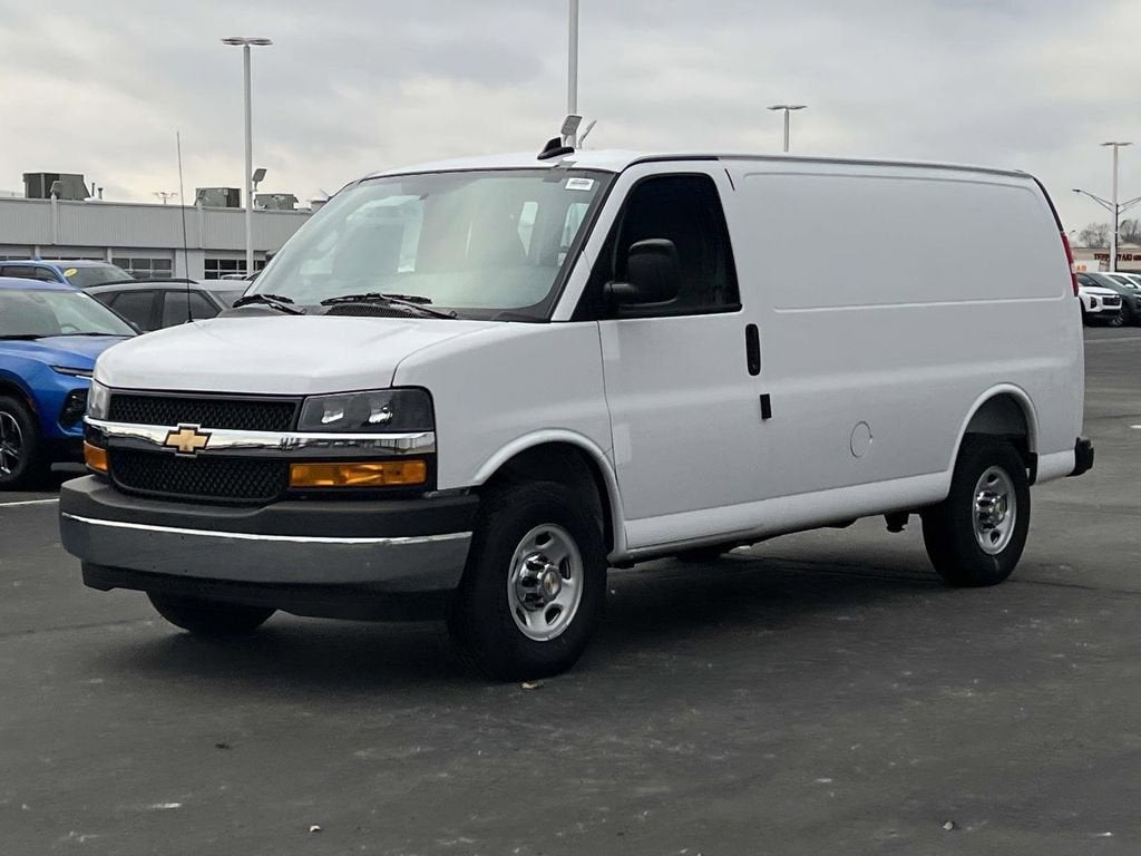 2025 Chevrolet Express Cargo 2500 WT