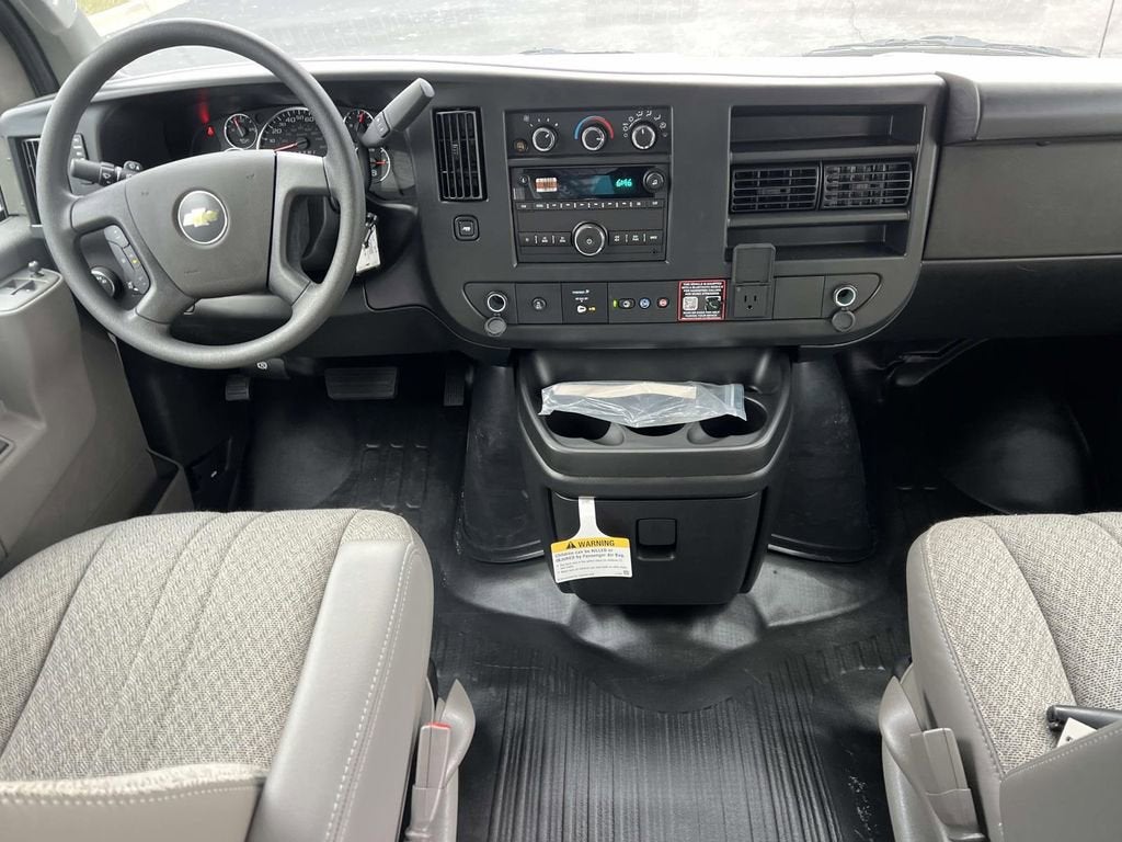 2025 Chevrolet Express Cargo 2500 WT
