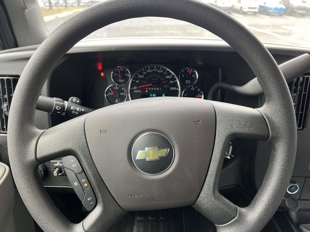2025 Chevrolet Express Cargo 2500 WT