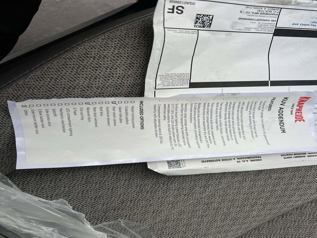 2025 Chevrolet Express Cutaway 3500 1WT