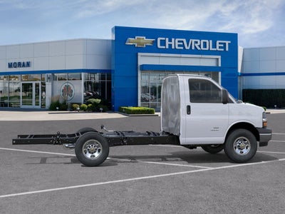 2025 Chevrolet Express Cutaway 3500 1WT