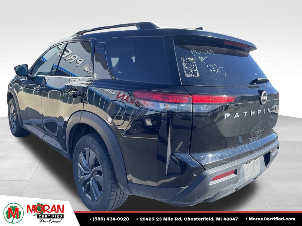 2025 Nissan Pathfinder SV