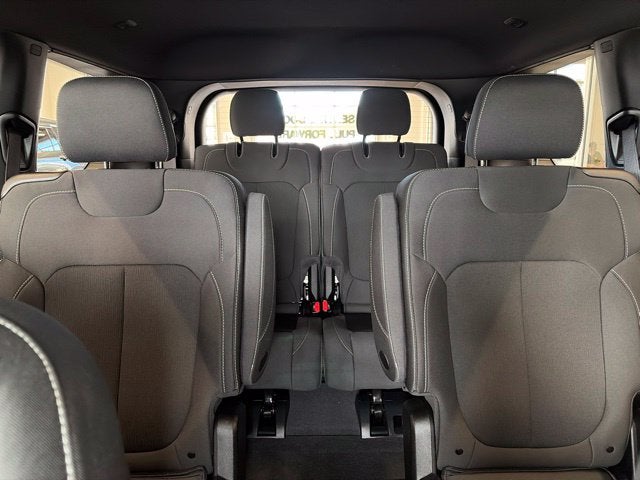 2024 Jeep Grand Cherokee L Laredo X 4x4