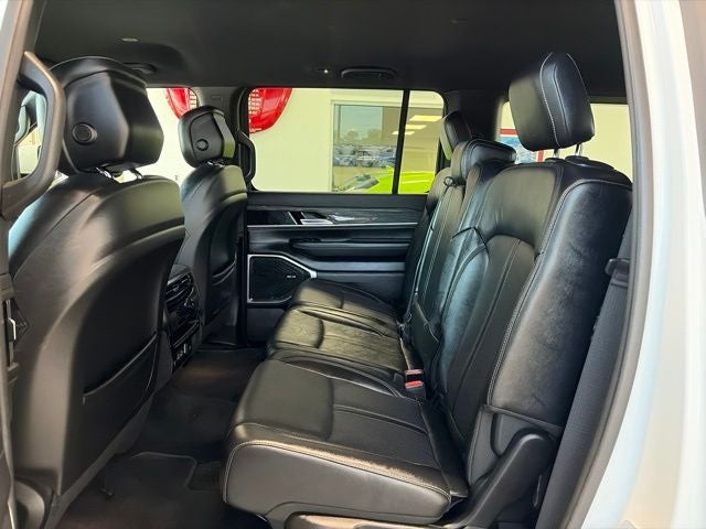 2022 Jeep Wagoneer Series II 4x4