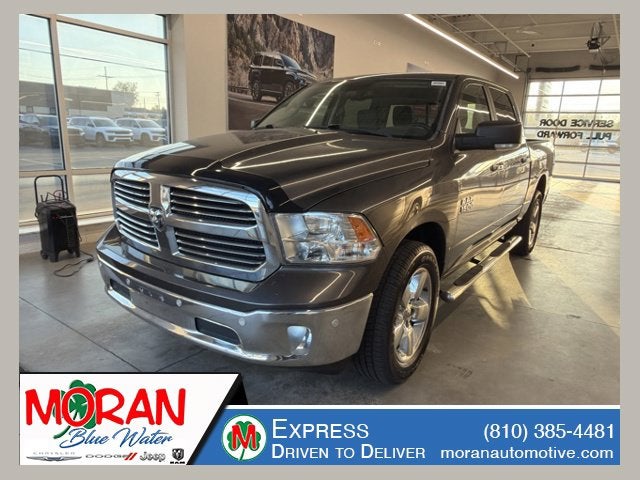 2017 RAM 1500 Big Horn Crew Cab 4x4 5'7' Box