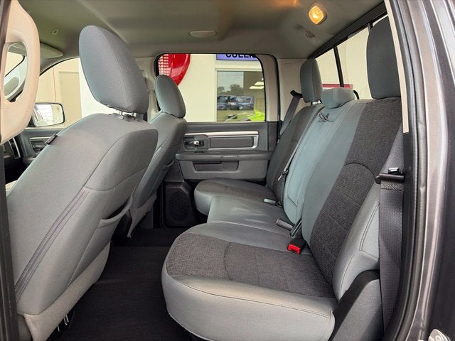 2017 RAM 1500 Big Horn Crew Cab 4x4 5'7' Box
