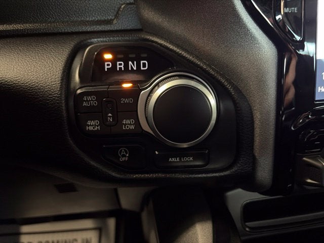 2024 RAM 1500 Big Horn Crew Cab 4x4 5'7' Box