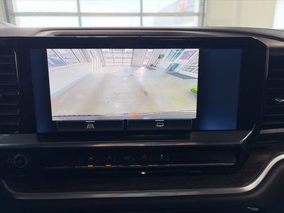 2022 Chevrolet Silverado 1500 4WD Double Cab Standard Bed LT with 2FT