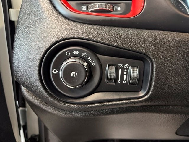 2023 Jeep Renegade Trailhawk 4x4