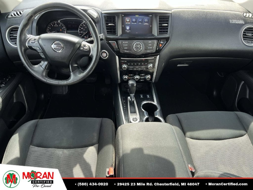 2017 Nissan Pathfinder SV