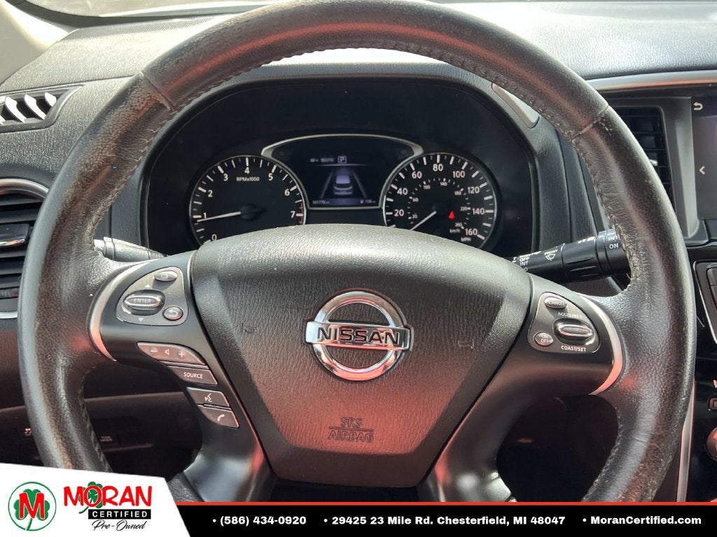 2017 Nissan Pathfinder SV